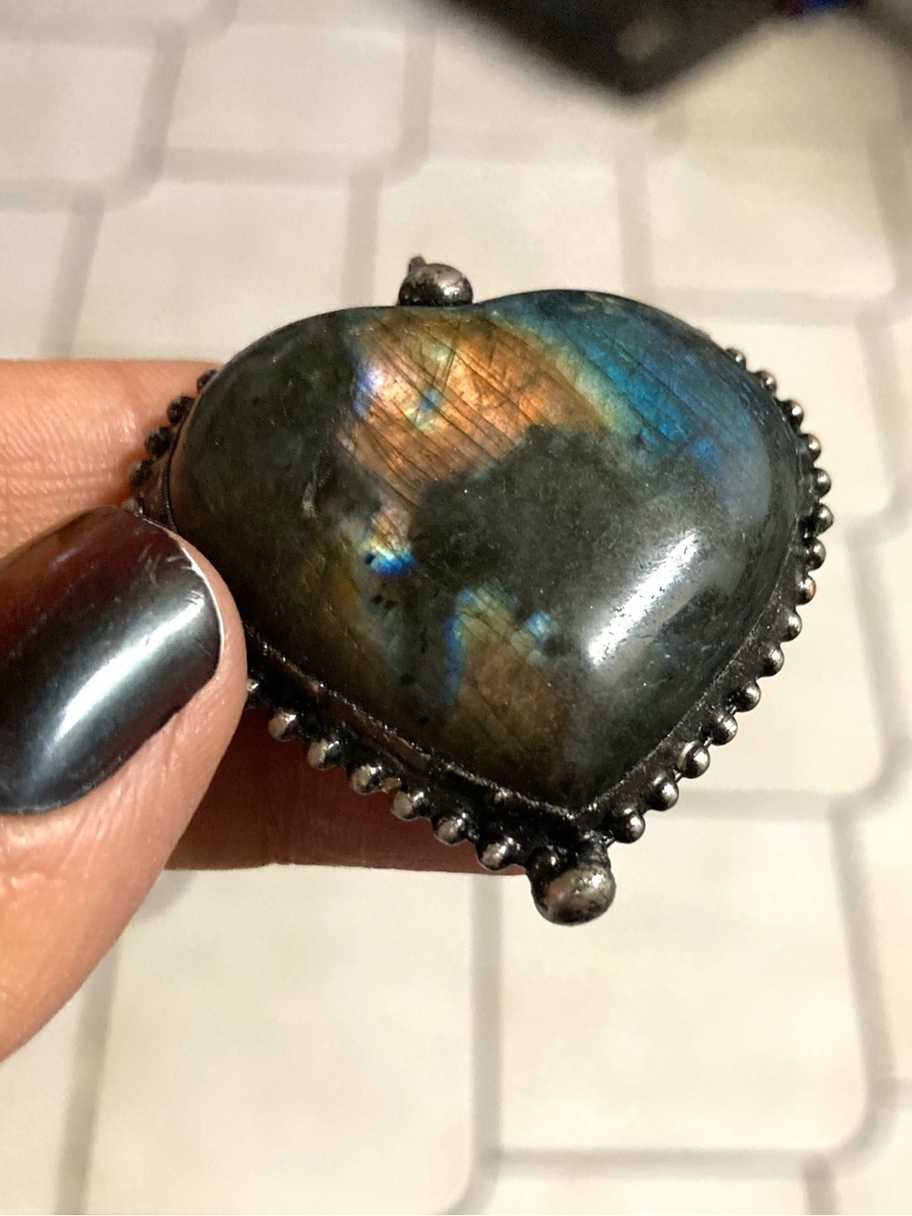 Genuine iridescent labradorite gemstone heart shape charm boho choker necklace . - Picture 5 of 10
